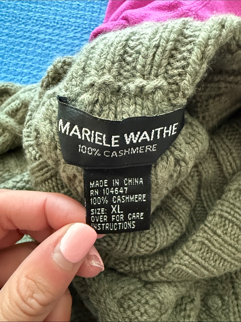 Mariels Waithe Cashmere Sweater - Picture 3 of 3